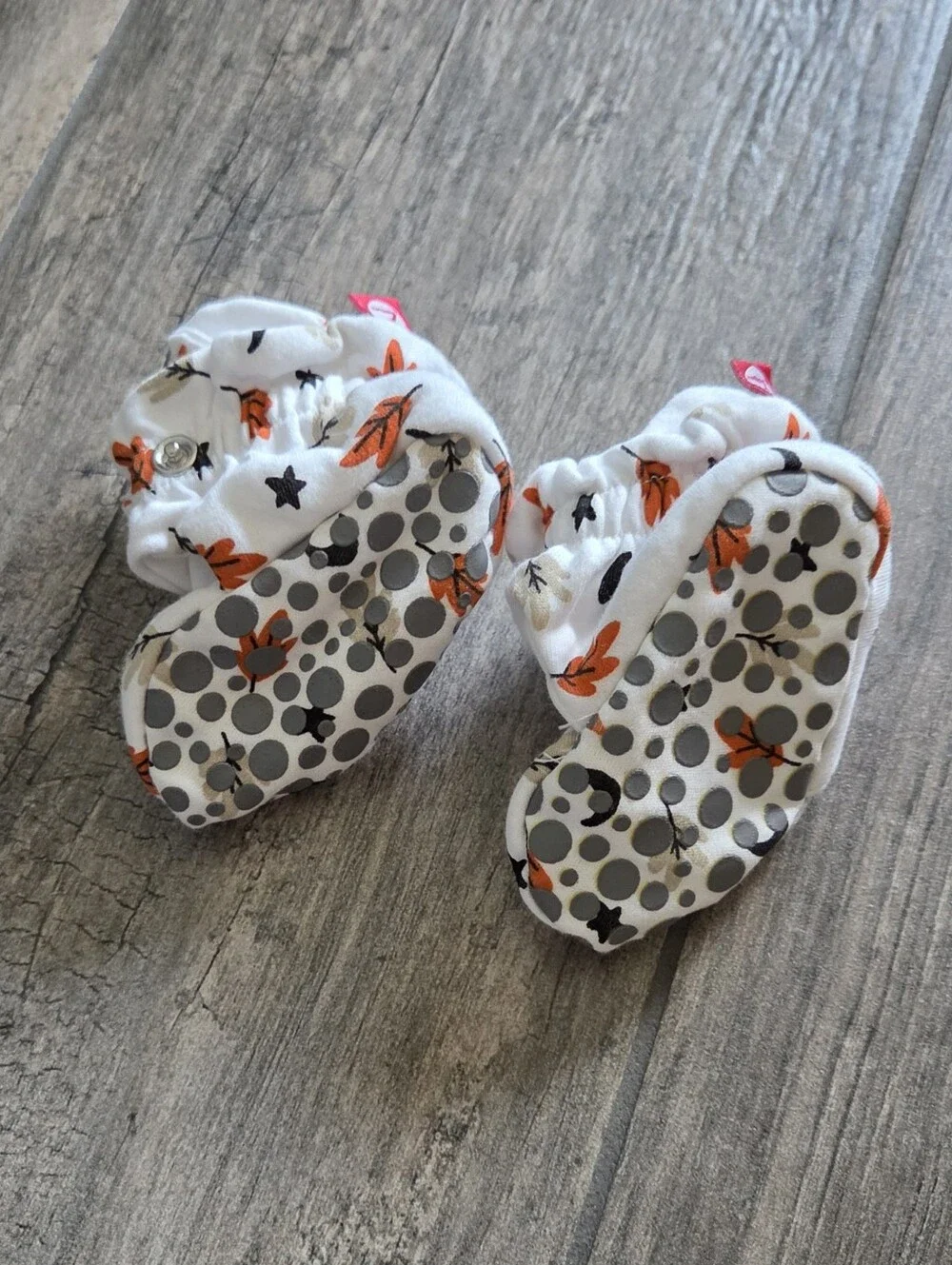 Zutano EUC 6 Months White/Black Leaf Print Shirt and Booties